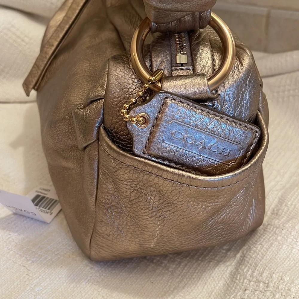 COACH - Parker leather zip shoulder bag - f13465 - NWT - Picture 8 of 13